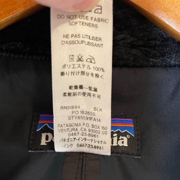 Patagonia Pelage Faux Fur Jacket Girls XL 14 Black Warm Cozy Coat - Picture 8 of 9
